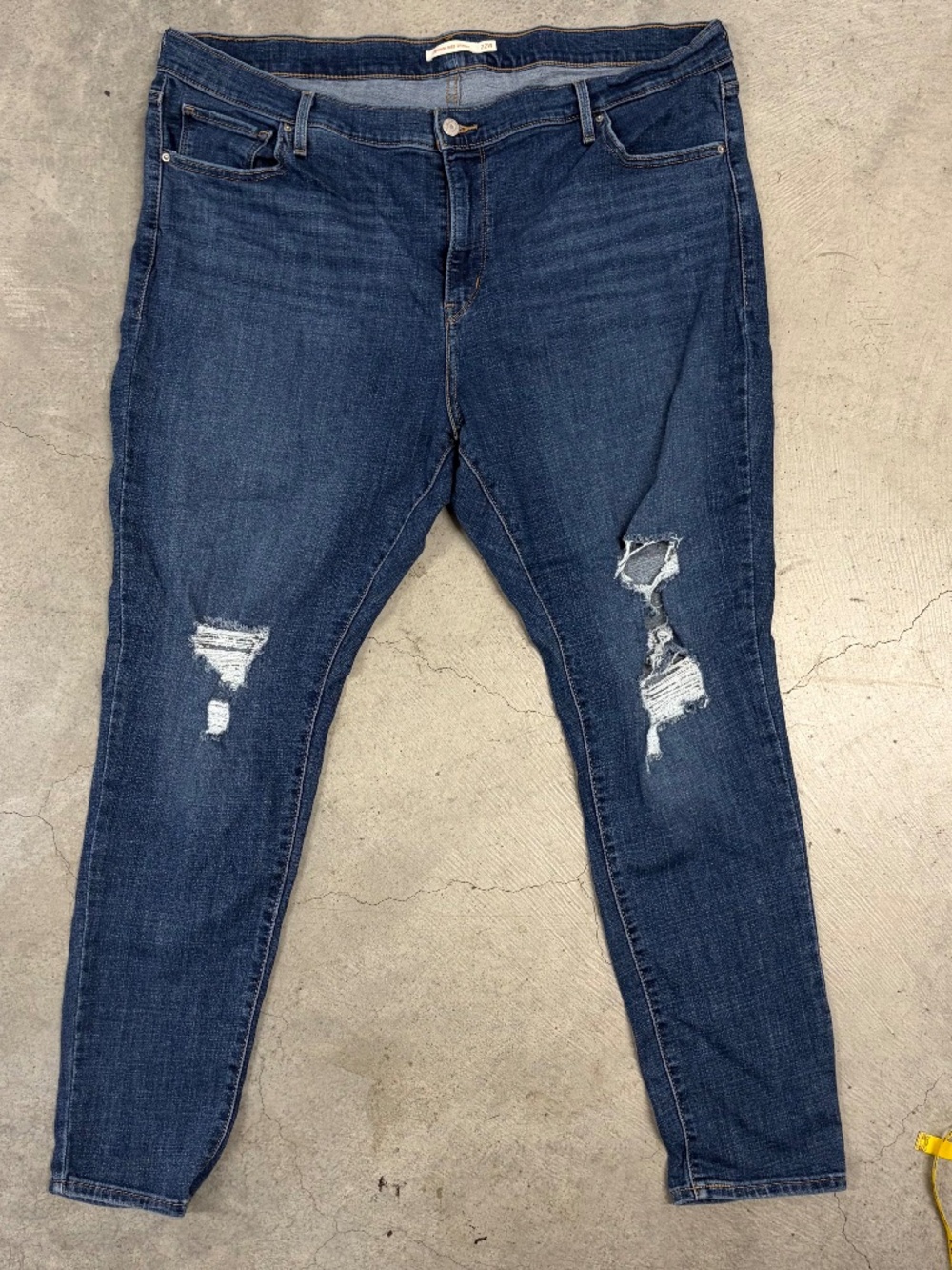 Women's Levi's High rise skinny jeans-22W